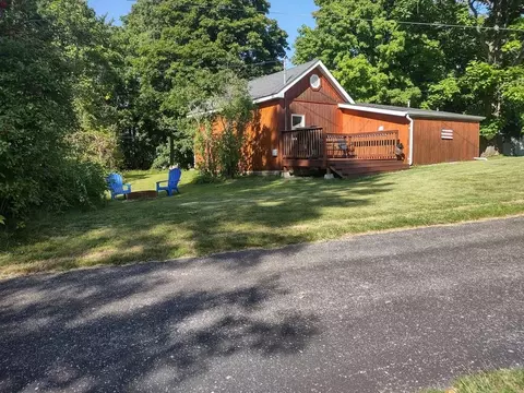 302 E 2nd, Clare, MI 48617 photo 4