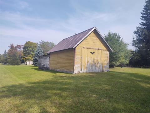498 W Main St W Twining, Twining, MI 48766 photo 10