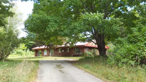 5640 E Gallivan, Cedar, MI 49621 photo 2