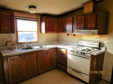 5209 Plank, Gladwin, MI 48624 photo 2