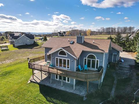7021 S Cedarview, Cedar, MI 49621 photo 2