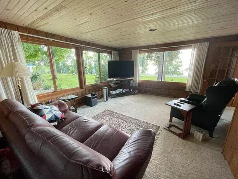 10 Sunset, Crystal, MI 48818 photo 4