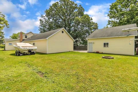 218 S Saint Johns, Ithaca, MI 48847 photo 8