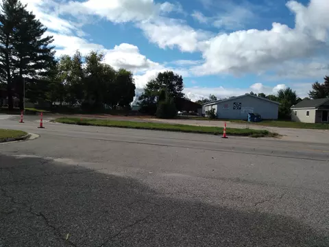 406 E 5th, Clare, MI 48617 photo 5