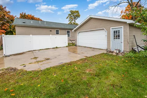 120 Ely, Alma, MI 48801 photo 5