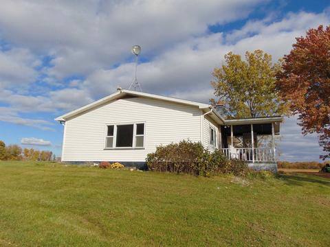 1475 S Osborn, Sumner, MI 48889 photo 4