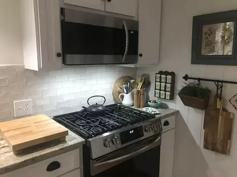 1214 Willows, Ithaca, MI 48847 photo 8