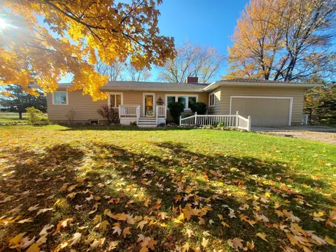 1214 Willows, Ithaca, MI 48847 photo 2