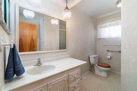 1055 E Harrison, Alma, MI 48801 photo 13