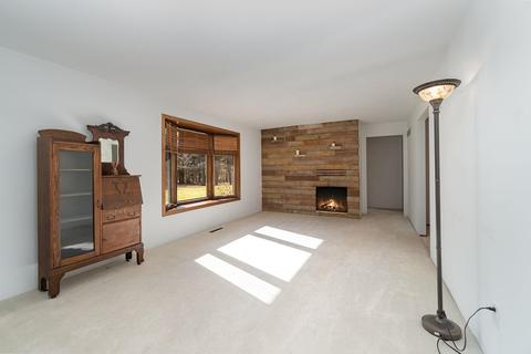 1055 E Harrison, Alma, MI 48801 photo 4