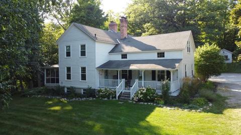 3257 N Manitou Trl W, Leland, MI 49654