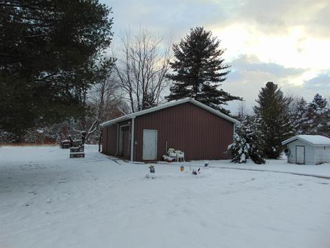 11645 W Washington, Sumner, MI 48889 photo 8