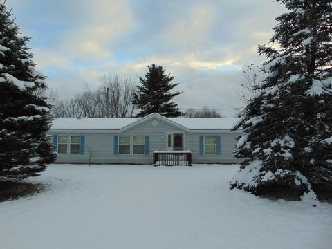 11645 W Washington, Sumner, MI 48889 photo 5