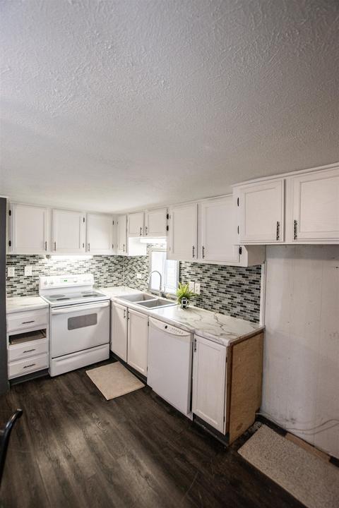 253 S Bendon, Interlochen, MI 49643 photo 4