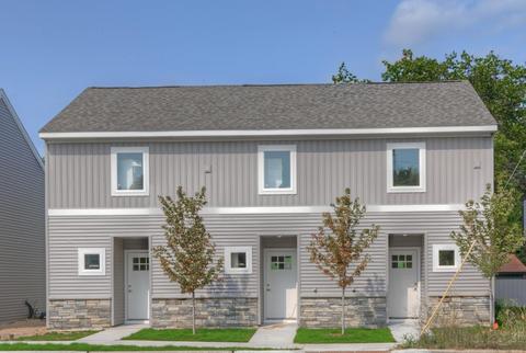 1141 Eighth St #3, Traverse City, MI 49686
