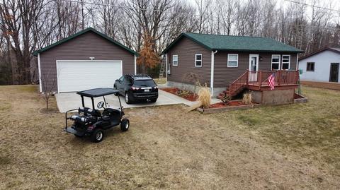 960 Richland, Lupton, MI 48635 photo 2