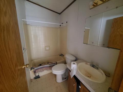 11342 E Pakes, Crystal, MI 48818 photo 7