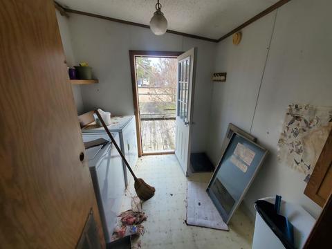 11342 E Pakes, Crystal, MI 48818 photo 4