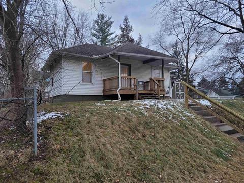 910 Ely, Alma, MI 48801 photo 1