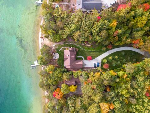 1465 Sunset Shrs, Kalkaska, MI 49646