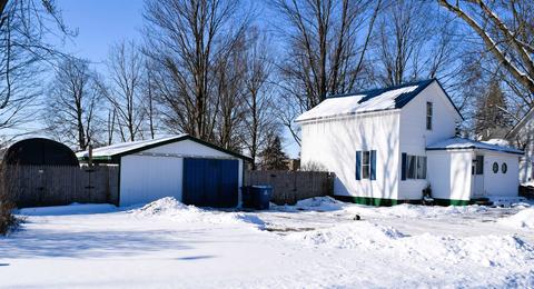 308 E Adams, Coleman, MI 48618 photo 2