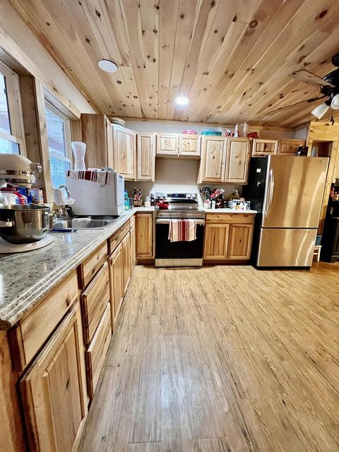 1918 Wright, Cadillac, MI 49601 photo 14