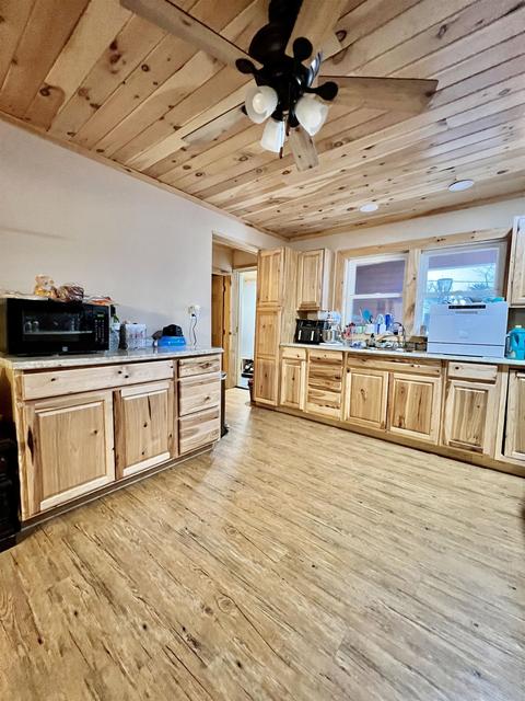 1918 Wright, Cadillac, MI 49601 photo 17