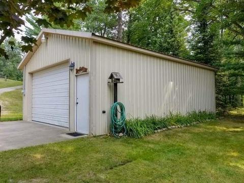 9585 Doe, Harrison, MI 48625 photo 9