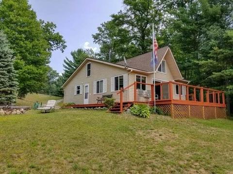 9585 Doe, Harrison, MI 48625 photo 6