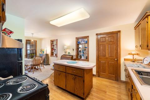 227 End St, Alma, MI 48801 photo 7