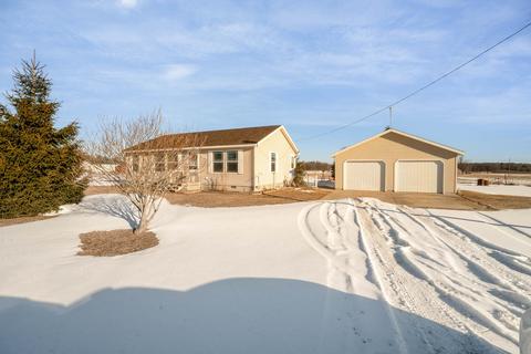 6048 W Remick Rd, Blanchard, MI 49310 photo 1