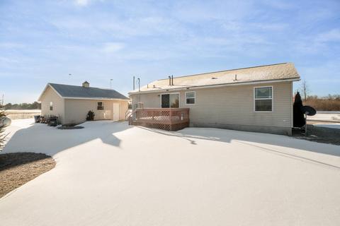6048 W Remick Rd, Blanchard, MI 49310 photo 6