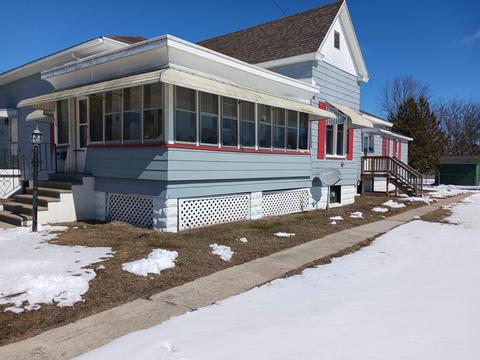 416 Newman St, East Tawas, MI 48730