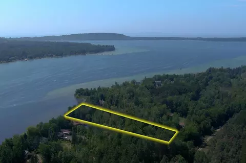 583 N Twin Pnes #LOT : 3, Lake Leelanau, MI 49653