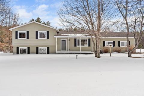 2911 E Town Ct, Interlochen, MI 49643 photo 1