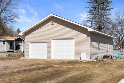 9183 S Nelson St, Cedar, MI 49621 photo 2