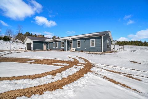 9591 S Cedar, Cedar, MI 49621 photo 3