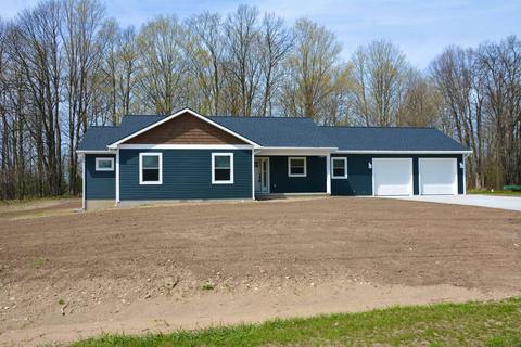 13447 S Martin Ln, Empire, MI 49630