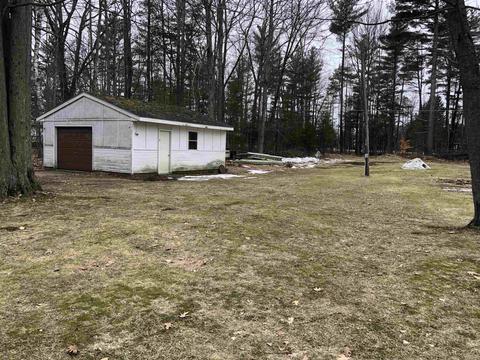 2615 W Tawas, Tawas City, MI 48763