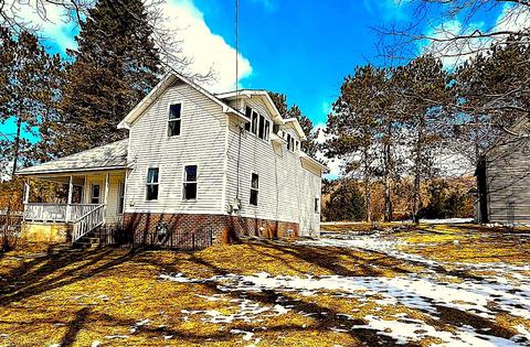 1345 Elm, Frankfort, MI 49635
