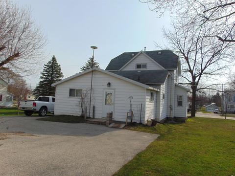 513 N Pine River St, Ithaca, MI 48847 photo 3