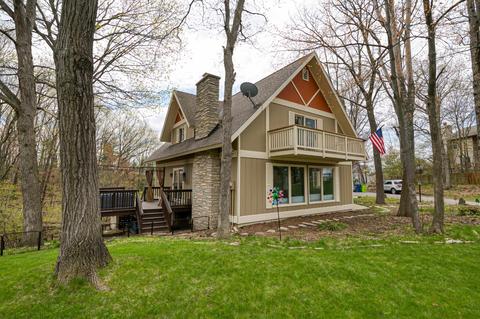 2885 Holiday Pnes, Traverse City, MI 49686