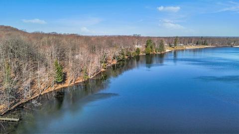 000 Acorn Ridge Trl #LOT 6, Beulah, MI 49617
