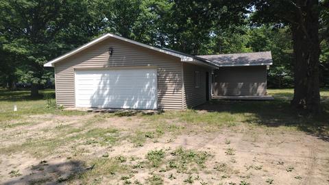 7573 Melnik St, Interlochen, MI 49643 photo 6