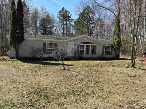 1909 Autumn Dr, Farwell, MI 48622