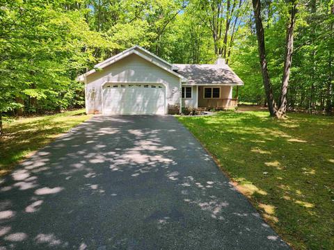 10936 Dylan 15 #15 : 15, Interlochen, MI 49643