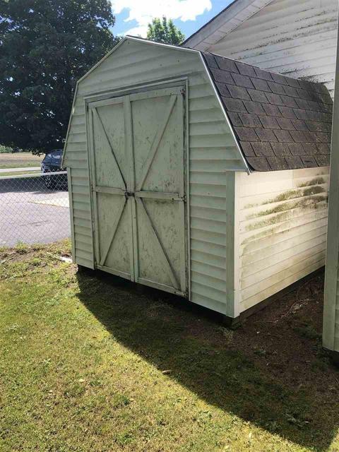 10260 S Shepherd Rd, Shepherd, MI 48883 photo 6