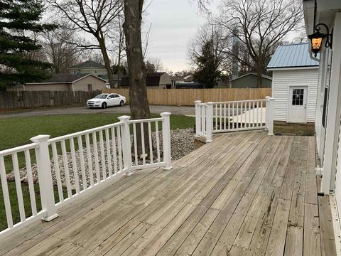 210 S Maple, Maple Rapids, MI 48853 photo 3