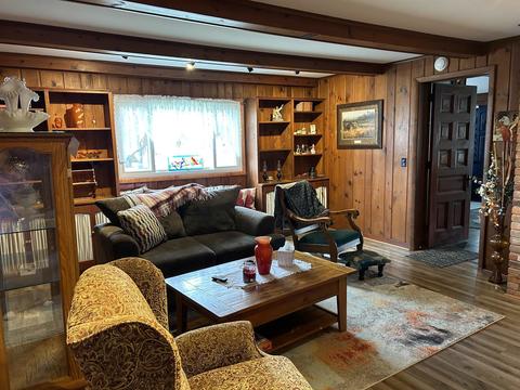 210 S Maple, Maple Rapids, MI 48853 photo 9