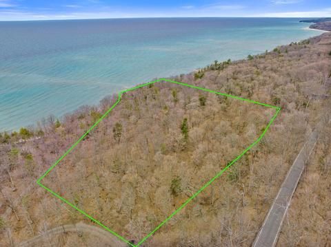 Old, Harbor Springs, MI 49740